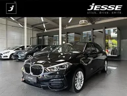 Schwarz ii Gebraucht 2023 BMW 118 Sport Line Kleinwagen | 22.290 € (Fairer Preis)