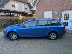 Blau Gebraucht 2015 Skoda Octavia Ambition Kombi | 6.450 € (Fairer Preis)