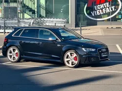 Schwarz Gebraucht 2016 Audi RS3 Ambiente Kleinwagen | 39.800 € (Fairer Preis)