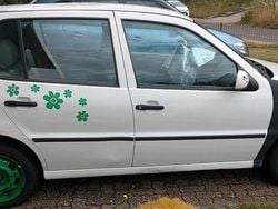 Weiß Gebraucht 2001 VW Polo Kleinwagen | 550 € (Guter Preis)