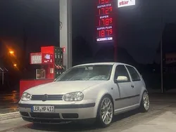 Silber Gebraucht 1999 VW Golf IV Limousine | 750 € (Fairer Preis)