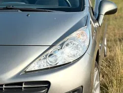 Grau Gebraucht 2010 Peugeot 207 CC Roland Garros Cabrio | 4.990 € (Etwas zu teuer)