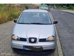 Silber Gebraucht 2002 Seat Arosa Stella Kleinwagen | 1.200 € (Fairer Preis)