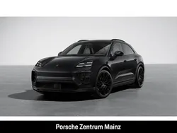 Tiefschwarzmetallic Gebraucht 2025 Porsche Macan SUV | 99.488 € (Guter Preis)