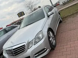 Silber Gebraucht 2010 Mercedes E300 Limousine | 9.000 € (Superpreis)
