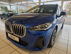 Blau Gebraucht 2024 BMW 218 Active Tourer M Sport Van / Kleinbus | 33.990 € (Fairer Preis)