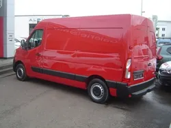 Rot Gebraucht 2023 Renault Master Van | 35.490 € (Teuer)