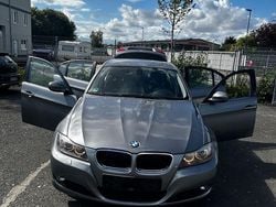 Grau Gebraucht 2009 BMW 318 Limousine | 5.900 € (Fairer Preis)