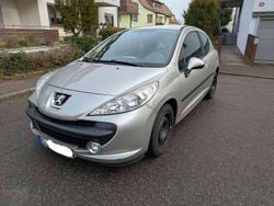 Grau Gebraucht 2009 Peugeot 207 Urban Move Kleinwagen | 1.480 € (Guter Preis)