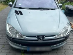 Grau Gebraucht 2001 Peugeot 206 CC Cabrio | 300 €