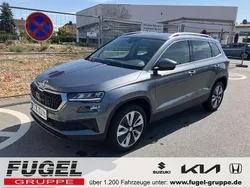 Graphitegrau metallic Gebraucht 2023 Skoda Karoq Style SUV | 28.899 € (Guter Preis)