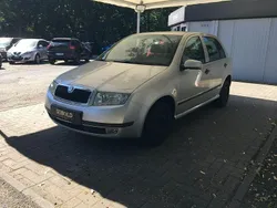 Silber Gebraucht 2003 Skoda Fabia Comfort Limousine | 780 € (Superpreis)