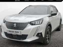 Weiss Gebraucht 2021 Peugeot e-2008 GT SUV | 20.450 € (Etwas zu teuer)