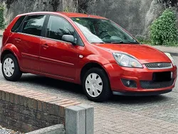 Rot Gebraucht 2008 Ford Fiesta Kleinwagen | 2.200 € (Fairer Preis)