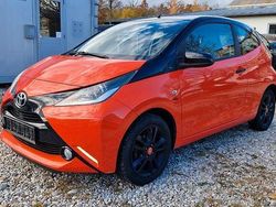 Orange Gebraucht 2015 Toyota Aygo X-cite Kleinwagen | 4.899 € (Etwas zu teuer)