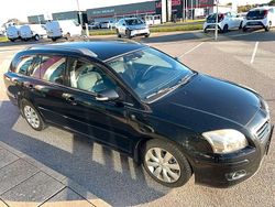 Schwarz Gebraucht 2008 Toyota Avensis Kombi | 1.500 € (Superpreis)