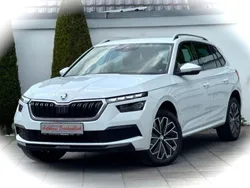 Weiß Gebraucht 2022 Skoda Kamiq Style SUV | 19.900 € (Guter Preis)