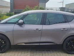 Gebraucht 2018 Renault Scénic IV Intens Van / Kleinbus | 14.999 € (Fairer Preis)
