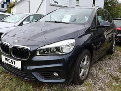 Blau Gebraucht 2017 BMW 218 Active Tourer Sport Line Van / Kleinbus | 14.990 € (Guter Preis)