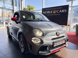 Grau (colore esterno (asphalt grau)) Gebraucht 2021 Abarth 595C Competizione Cabrio | 29.590 € (Etwas zu teuer)