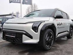 Ivory silver metallic Gebraucht 2025 Kia EV3 GT-Line SUV | 39.900 € (Guter Preis)