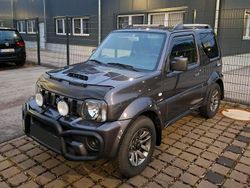 Grau Gebraucht 2016 Suzuki Jimny SUV | 11.999 €