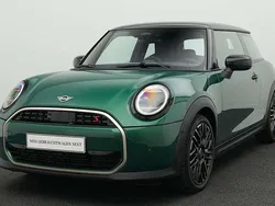 Grün Gebraucht 2024 Mini Cooper S Favoured Kleinwagen | 28.159 € (Superpreis)