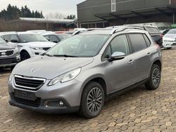 Grau Gebraucht 2015 Peugeot 2008 Active SUV | 4.950 € (Guter Preis)