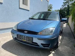 Blau Gebraucht 2002 Ford Focus Futura Limousine | 2.950 € (Fairer Preis)