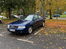 Blau Gebraucht 2000 Audi A4 Limousine | 1.999 € (Fairer Preis)