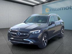 Grau Gebraucht 2024 Mercedes GLC300e SUV | 61.449 € (Fairer Preis)