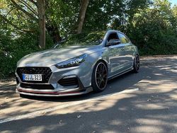 Grau Gebraucht 2019 Hyundai i30 Limousine | 25.200 € (Teuer)