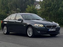 Grau Gebraucht 2011 BMW 520 Performance Limousine | 10.999 € (Fairer Preis)