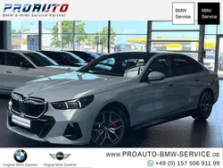 Brooklyn grau Gebraucht 2024 BMW 520 M Sport Limousine | 59.990 € (Fairer Preis)