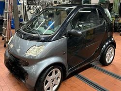 Schwarz Gebraucht 2003 Smart ForTwo Coupé Pure Coupé | 750 € (Superpreis)