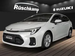 Platinum white pearl metallic (metallic) Gebraucht 2024 Suzuki Swace Comfort Kombi | 29.980 € (Teuer)