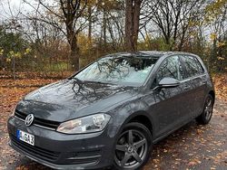 Grau Gebraucht 2014 VW Golf VII Limousine | 9.000 € (Guter Preis)