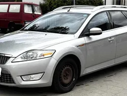 Grau Gebraucht 2009 Ford Mondeo Kombi | 1.500 € (Superpreis)