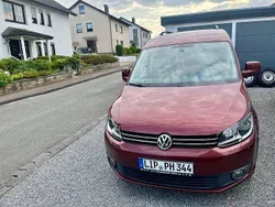 Rot Gebraucht 2014 VW Caddy Highline Van / Kleinbus | 12.500 € (Fairer Preis)