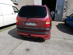 Andere außenfarben Gebraucht 2002 Opel Zafira Van / Kleinbus | 3.000 € (Teuer)