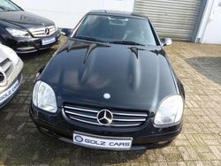Obsidianschwarz metalliclack Gebraucht 2003 Mercedes SLK200 Cabrio | 7.400 €