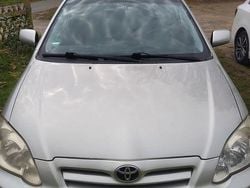 Silber Gebraucht 2006 Toyota Corolla Limousine | 2.200 € (Fairer Preis)