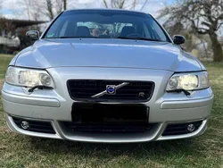 Silber Gebraucht 2005 Volvo S60 Limousine | 9.999 €