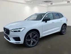 Weiß (crystal white) Gebraucht 2021 Volvo XC60 R-Design SUV | 38.690 €