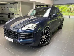 Algarveblaumetallic Gebraucht 2024 Porsche Cayenne SUV | 107.900 €