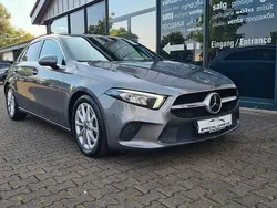 Grau Gebraucht 2020 Mercedes A220 Limousine | 19.990 € (Superpreis)