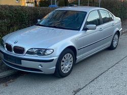 Silber Gebraucht 2003 BMW 320 Limousine | 1.450 € (Superpreis)