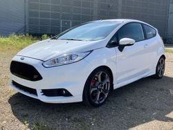 Weiß Gebraucht 2015 Ford Fiesta ST Kleinwagen | 7.300 € (Guter Preis)