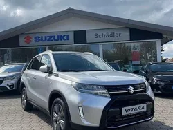 Silber Neu 2025 Suzuki Vitara Comfort SUV | 27.500 € (Fairer Preis)