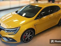 Gelb Gebraucht 2023 Renault Mégane IV Trophy Limousine | 44.995 €